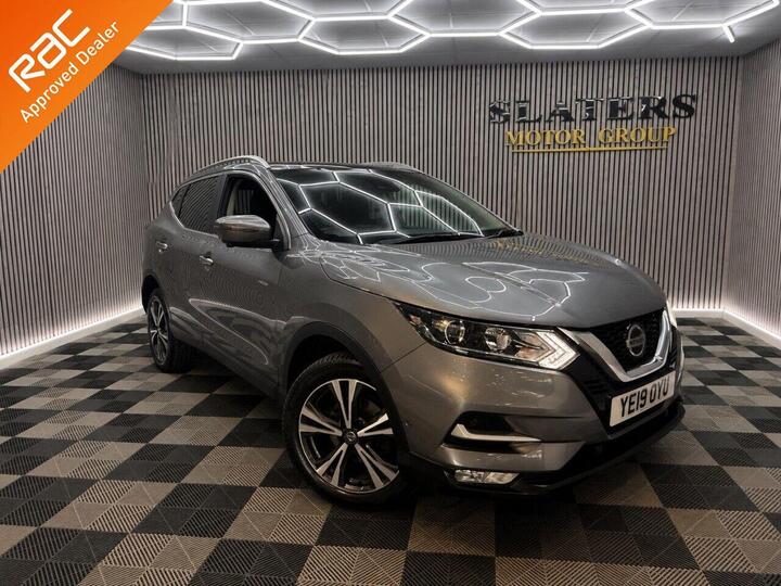 Nissan QASHQAI 1.5 DCi N-Connecta Euro 6 (s/s) 5dr