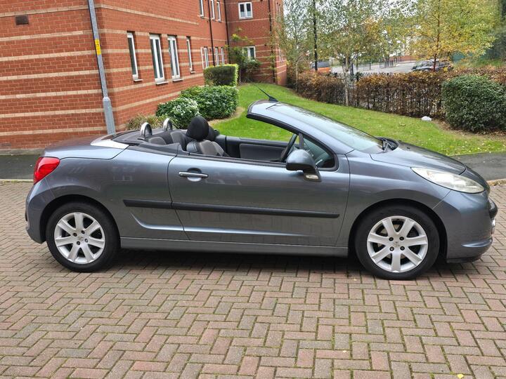 Peugeot 207 CC 1.6 16v Sport 2dr Peugeot 207 CC 1.6 16v Sport 2dr
