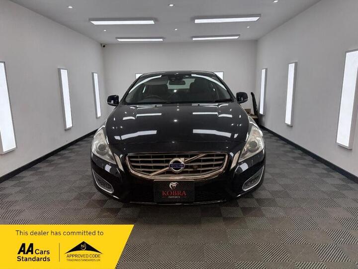 Volvo S60 3.0 T6 SE 5dr Petrol Geartronic AWD Euro 5 (304 Ps)