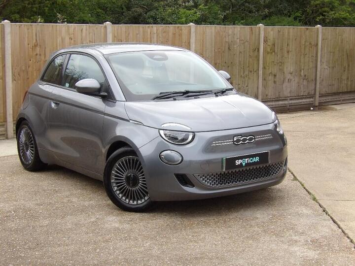Fiat 500e 42kWh Icon Auto 3dr