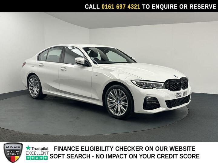 BMW 3 SERIES 2.0 330e 12kWh M Sport Auto XDrive Euro 6 (s/s) 4dr BMW 3 SERIES 2.0 330e 12kWh M Sport Auto XDrive Euro 6 (s/s) 4dr