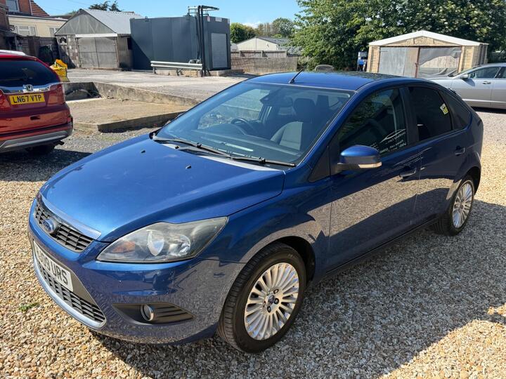 Ford Focus 1.6 Titanium 5dr