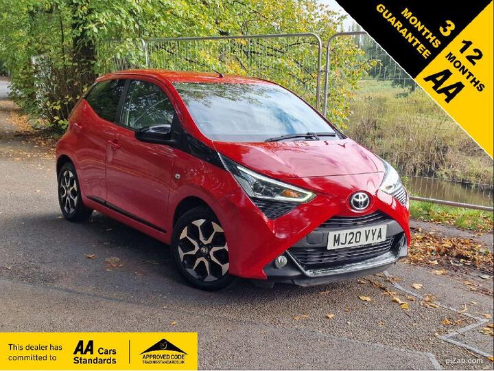 Toyota AYGO 1.0 VVT-i X-trend Funroof X-shift Euro 6 5dr Toyota AYGO 1.0 VVT-i X-trend Funroof X-shift Euro 6 5dr