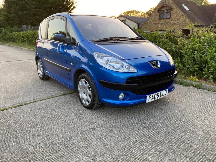 Peugeot 1007 1.4 Dolce 3dr
