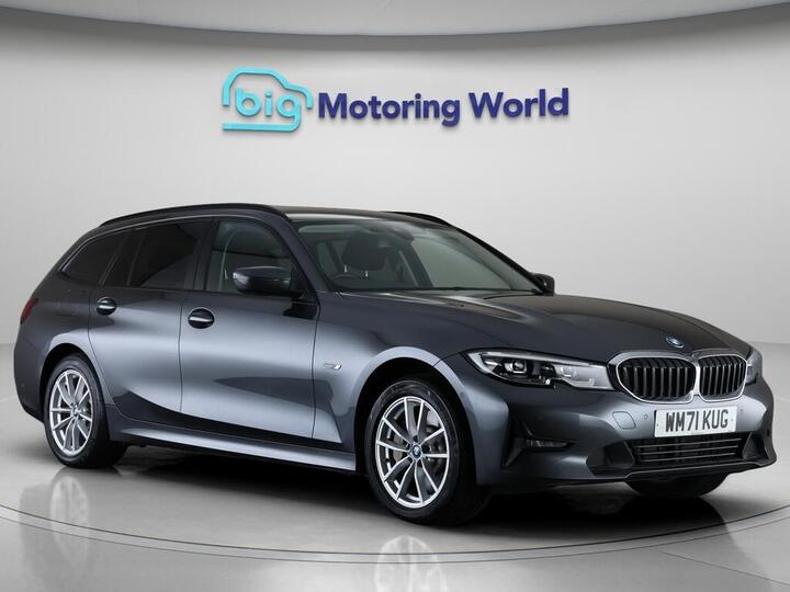 BMW 3 Series 2.0 330e 12kWh SE Pro Touring Auto XDrive Euro 6 (s/s) 5dr
