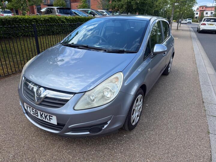 Vauxhall Corsa 1.4i 16v Club 5dr