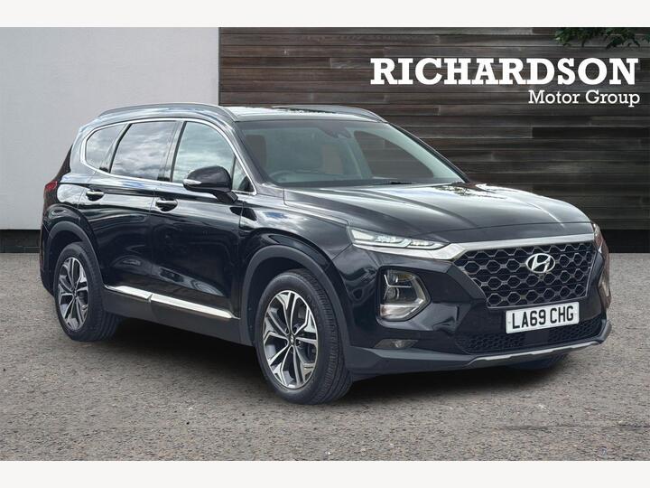Hyundai Santa Fe 2.2 CRDi Premium SE Auto 4WD Euro 6 (s/s) 5dr 7 Seat Hyundai Santa Fe 2.2 CRDi Premium SE Auto 4WD Euro 6 (s/s) 5dr 7 Seat
