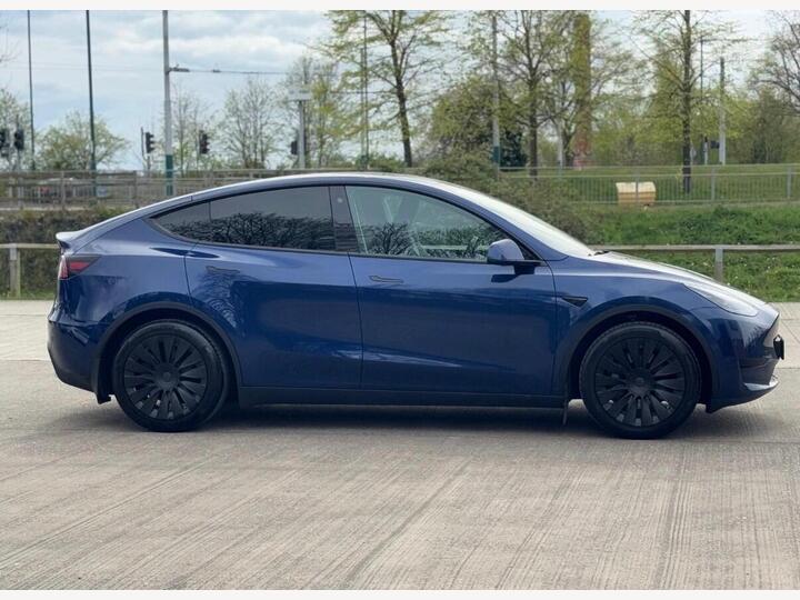 Tesla Model Y Auto RWD 5dr