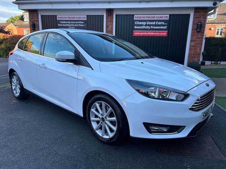 Ford Focus 1.5T EcoBoost Titanium Euro 6 (s/s) 5dr