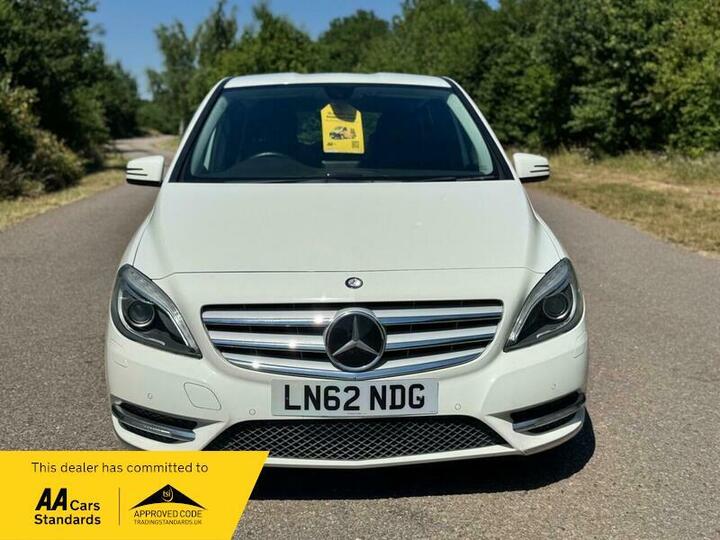 Mercedes-Benz B Class BlueEfficiency SE 7G-DCT Euro 5 (s/s)
