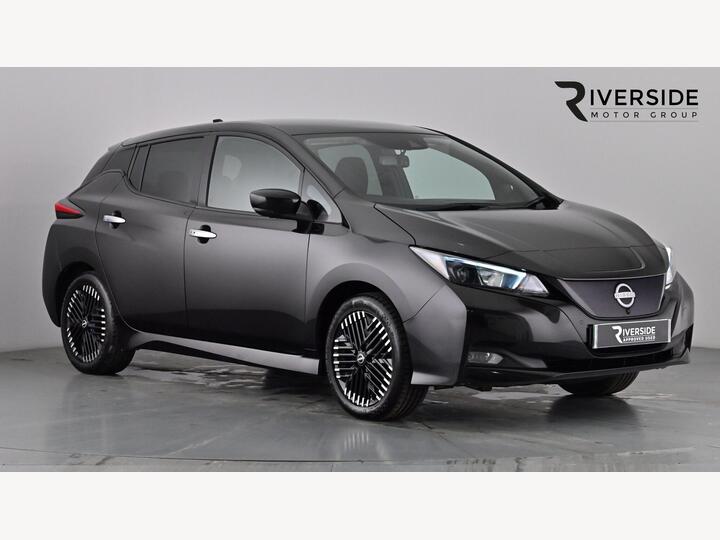 Nissan Leaf 39kWh N-Connecta Auto 5dr Nissan Leaf 39kWh N-Connecta Auto 5dr