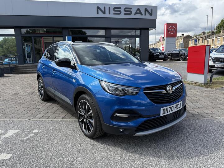 Vauxhall Grandland X 1.6 13.2kWh Elite Nav Auto 4WD Euro 6 (s/s) 5dr Hybrid4