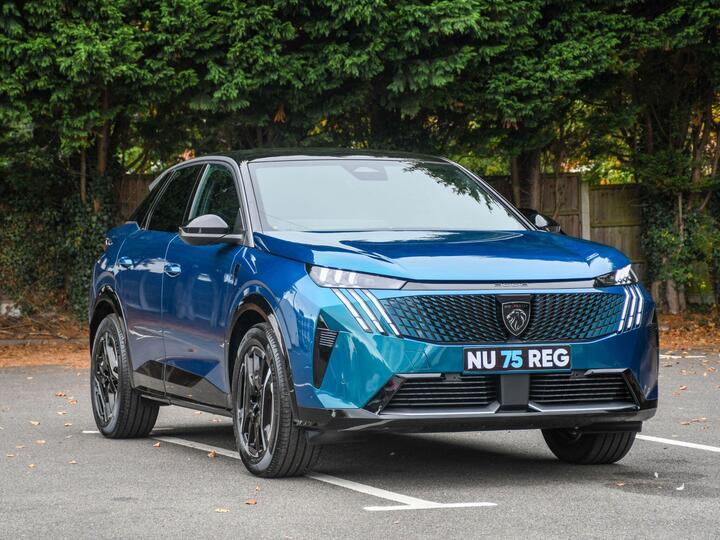 Peugeot E-3008 73kWh GT Auto 5dr