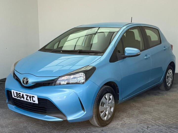 Toyota Yaris 1.33 Dual VVT-i Icon Hatchback 5dr Petrol Multidrive S Euro 5 Euro 5 (99 Ps)