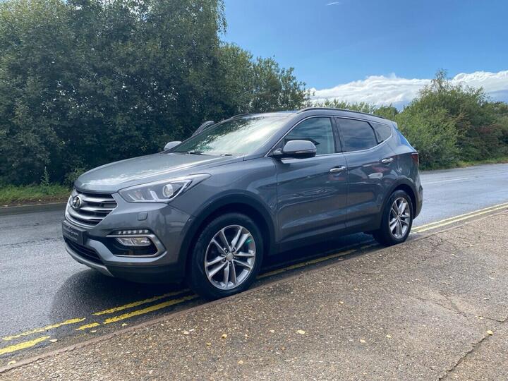Hyundai SANTA FE 2.2 CRDi Blue Drive Premium SE 4WD Euro 6 (s/s) 5dr (7 Seat) Hyundai SANTA FE 2.2 CRDi Blue Drive Premium SE 4WD Euro 6 (s/s) 5dr (7 Seat)