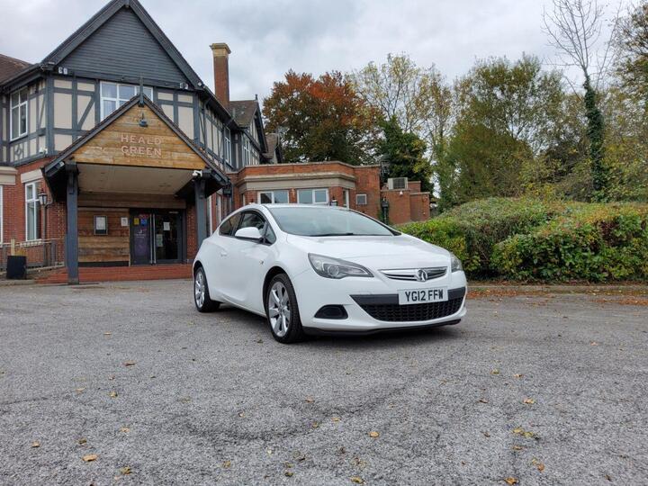 Vauxhall ASTRA GTC 1.4T Sport Euro 5 (s/s) 3dr Vauxhall ASTRA GTC 1.4T Sport Euro 5 (s/s) 3dr