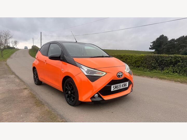 Toyota AYGO 1.0 VVT-i X-cite X-shift Euro 6 5dr