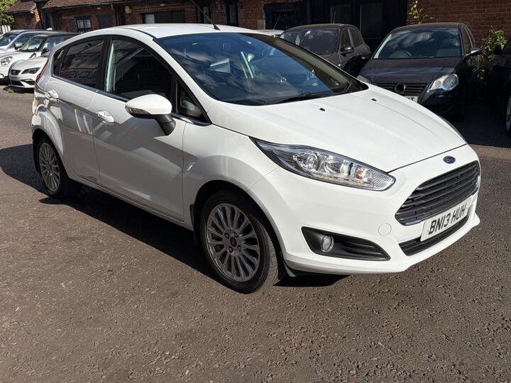 Ford FIESTA 1.6 Titanium Powershift Euro 5 5dr