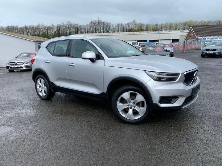 Volvo XC40 1.5 T3 Momentum Euro 6 (s/s) 5dr