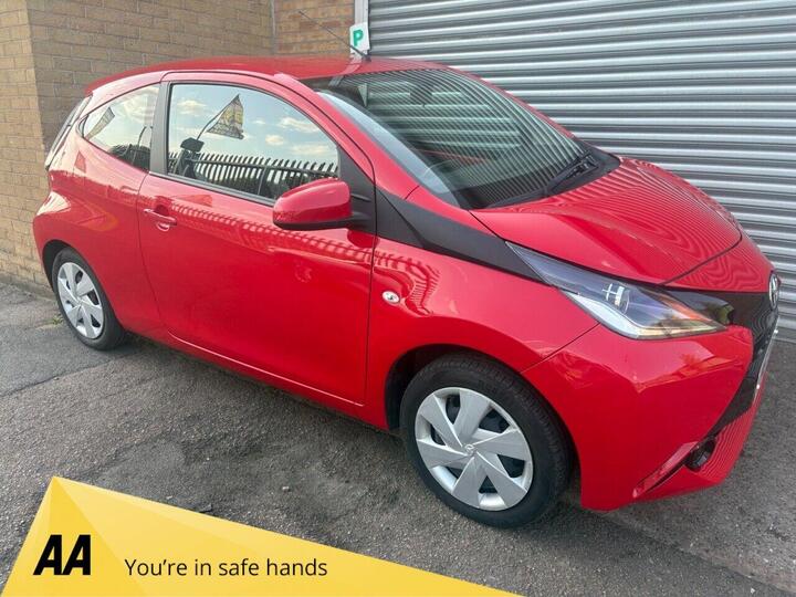 Toyota AYGO 1.0 VVT-i X-play Euro 6 3dr