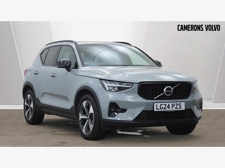 Volvo XC40 2.0 B3 MHEV Plus Dark DCT Auto Euro 6 (s/s) 5dr