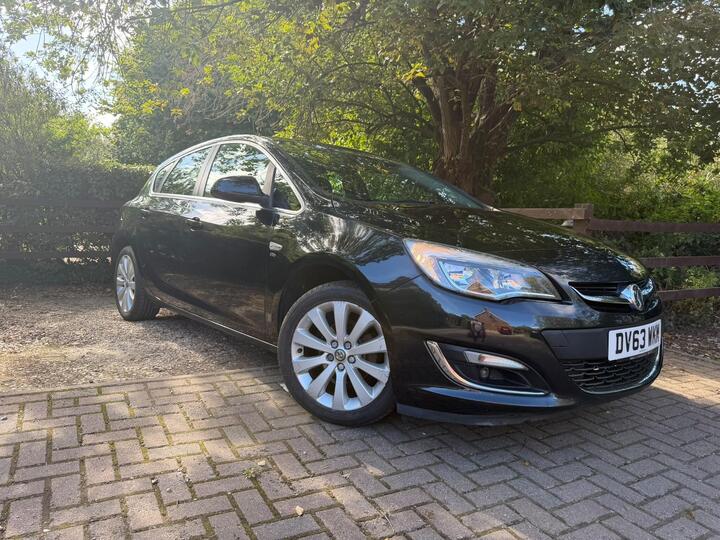 Vauxhall Astra 1.6 16v Elite Auto Euro 5 5dr
