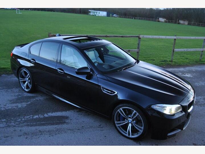 BMW M5 4.4 V8 DCT Euro 5 (s/s) 4dr