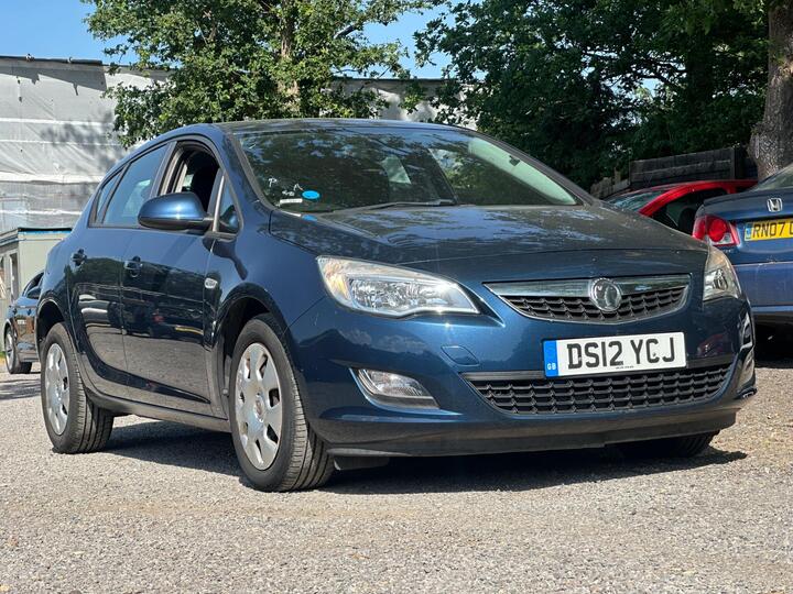 Vauxhall Astra 1.6 16v Exclusiv Euro 5 5dr