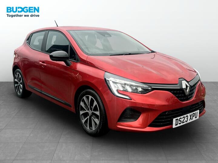 Renault Clio 1.0 TCe Evolution Euro 6 (s/s) 5dr Renault Clio 1.0 TCe Evolution Euro 6 (s/s) 5dr