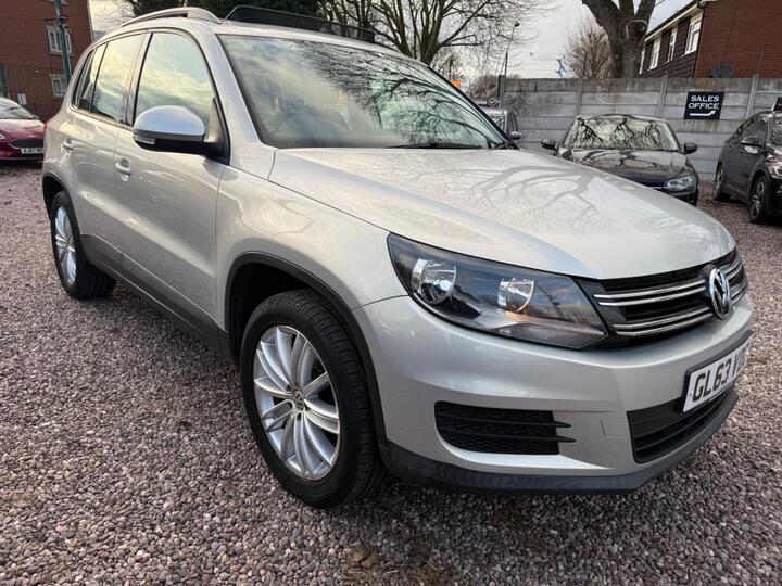 Volkswagen Tiguan 2.0 TDI BlueMotion Tech S DSG 4WD Euro 5 (s/s) 5dr