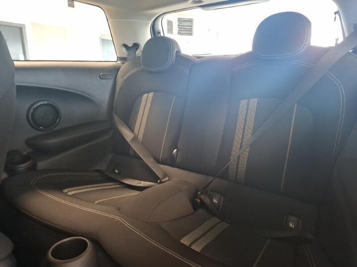 MINI Hatch 2.0 Cooper S Classic Steptronic Euro 6 (s/s) 3dr
