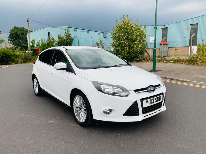 Ford Focus 1.0T EcoBoost Zetec Euro 5 (s/s) 5dr