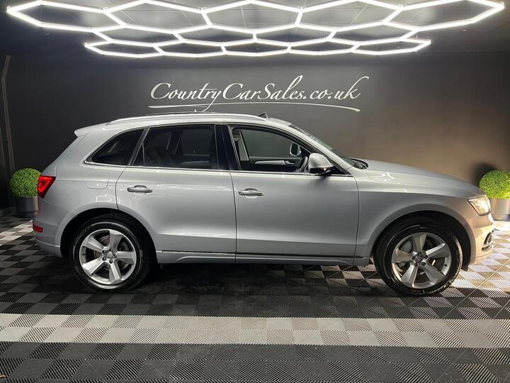 Audi Q5 2.0 TDI SE SUV 5dr Diesel Manual Quattro Euro 6 (s/s) (150 Ps)