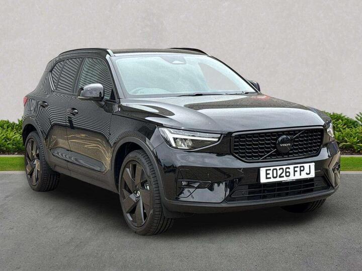 Volvo XC40 2.0 B3 MHEV Plus Black Edition DCT Auto Euro 6 (s/s) 5dr