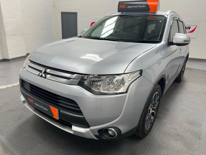 Mitsubishi OUTLANDER 2.2 DI-D GX3 4WD Euro 5 (s/s) 5dr
