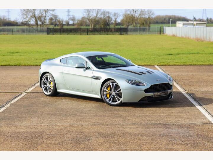Aston Martin Vantage 6.0 V12 Euro 4 2dr