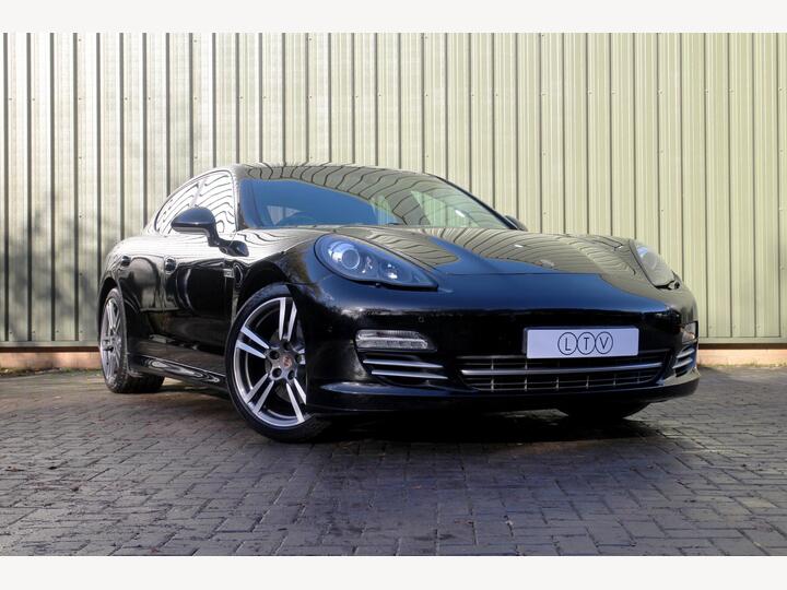 Porsche Panamera 3.0D V6 Platinum Edition TiptronicS Euro 5 (s/s) 5dr Porsche Panamera 3.0D V6 Platinum Edition TiptronicS Euro 5 (s/s) 5dr