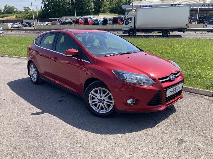 Ford Focus 1.0T EcoBoost Titanium Euro 5 (s/s) 5dr