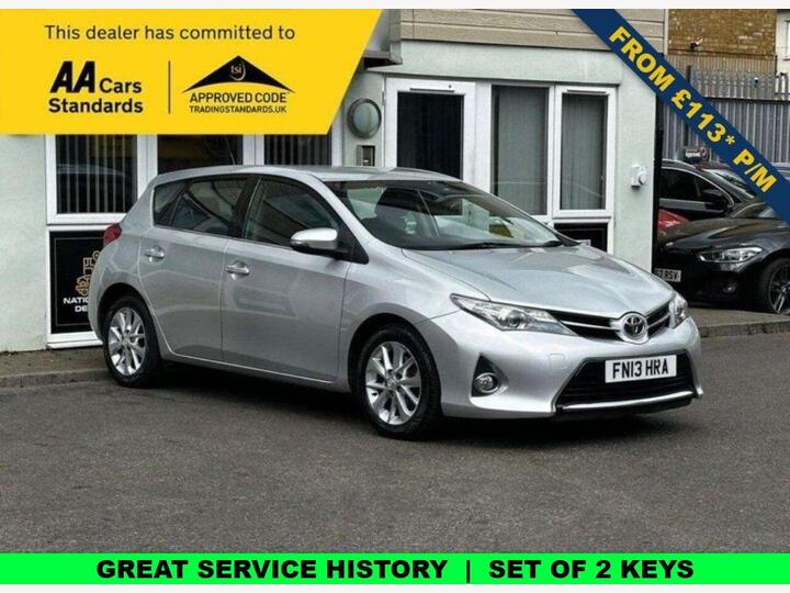 Toyota AURIS 1.6 V-Matic Icon Multidrive S Euro 5 5dr