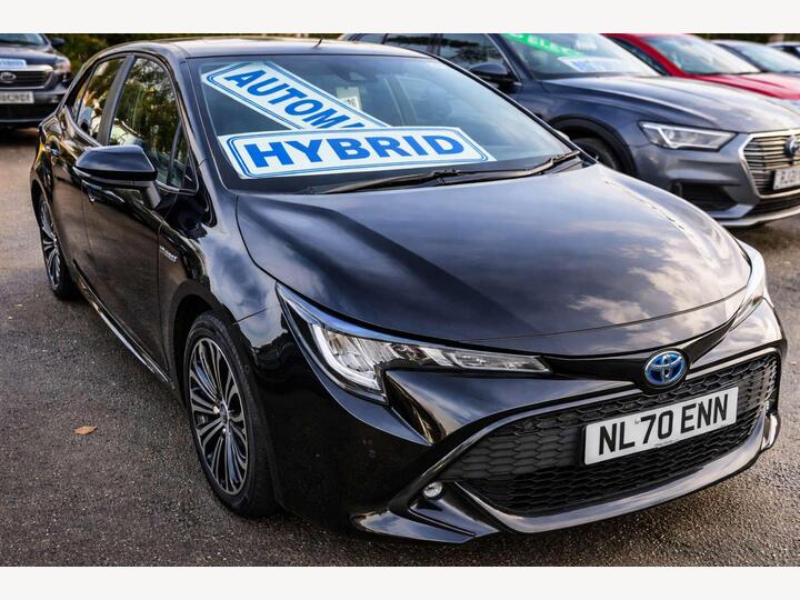 Toyota Corolla 1.8 VVT-h Design CVT Euro 6 (s/s) 5dr