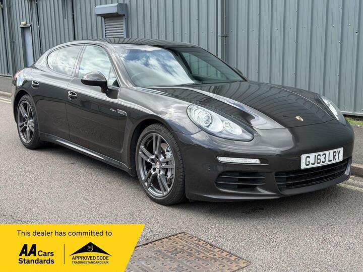Porsche Panamera 3.0D V6 TiptronicS Euro 5 (s/s) 5dr Porsche Panamera 3.0D V6 TiptronicS Euro 5 (s/s) 5dr