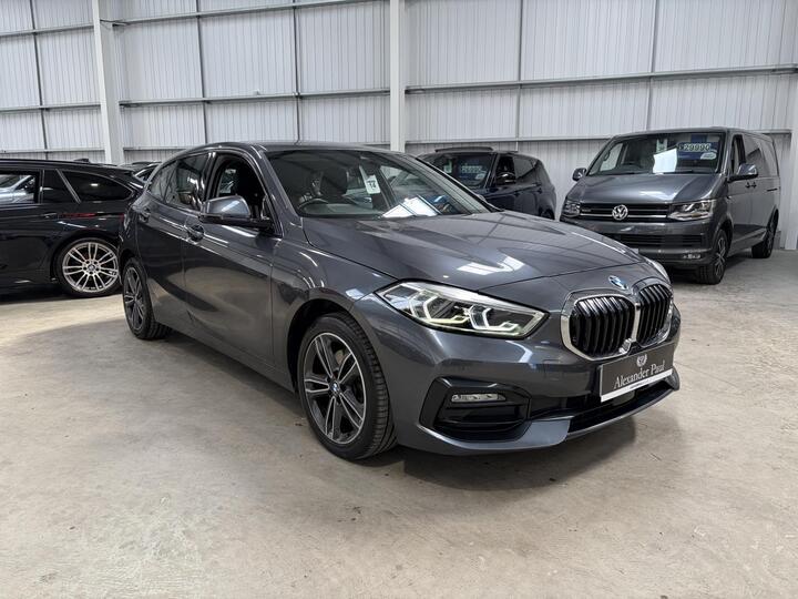 BMW 1 Series 1.5 118i Sport Euro 6 (s/s) 5dr
