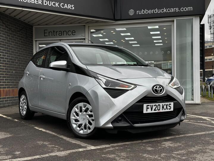 Toyota AYGO 1.0 VVT-i X-play X-shift Euro 6 5dr