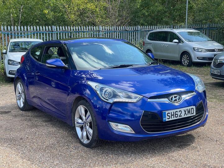 Hyundai Veloster 1.6 GDi Sport Euro 5 4dr Hyundai Veloster 1.6 GDi Sport Euro 5 4dr