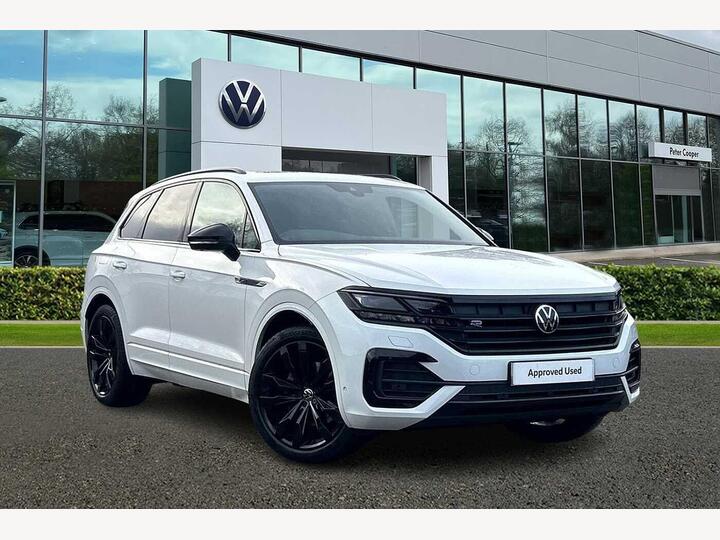 Volkswagen Touareg 3.0 TDI V6 Black Edition Tiptronic 4Motion Euro 6 (s/s) 5dr Volkswagen Touareg 3.0 TDI V6 Black Edition Tiptronic 4Motion Euro 6 (s/s) 5dr