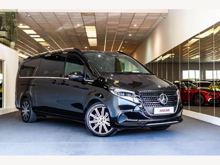 Mercedes-Benz V Class 2.0 V300d Premium G-Tronic+ Euro 6 (s/s) 5dr (8 Seat, Extra Long) Mercedes-Benz V Class 2.0 V300d Premium G-Tronic+ Euro 6 (s/s) 5dr (8 Seat, Extra Long)