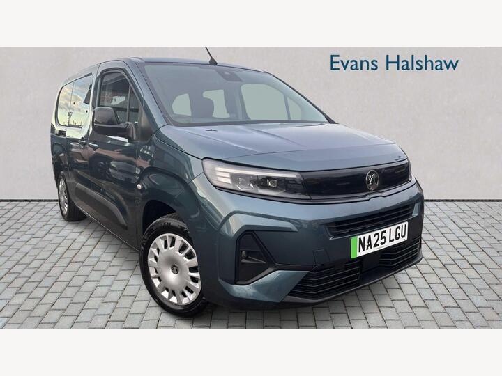 Vauxhall COMBO LIFE ELECTRIC ESTATE 52kWh Design XL MPV Auto 5dr (7.4kW Charger)