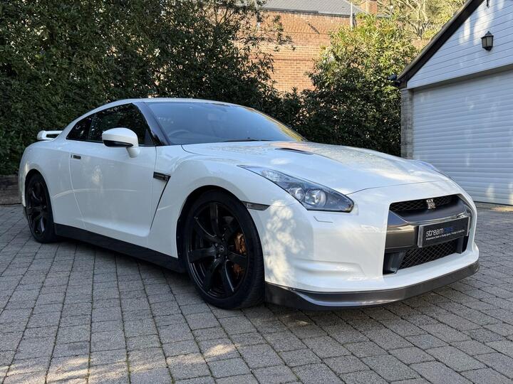 Nissan GT-R 3.8 V6 Black Edition Auto 4WD Euro 4 2dr