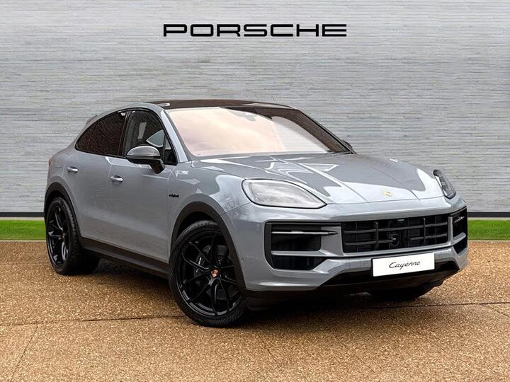 Porsche Cayenne 3.0 V6 E-Hybrid 25.9kWh Black Edition TiptronicS 4WD Euro 6 (s/s) 5dr