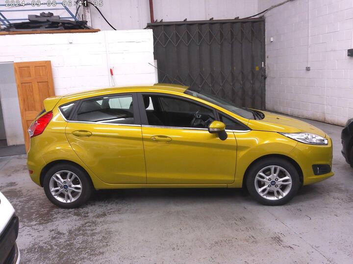 Ford Fiesta 1.0T EcoBoost Zetec Euro 6 (s/s) 5dr